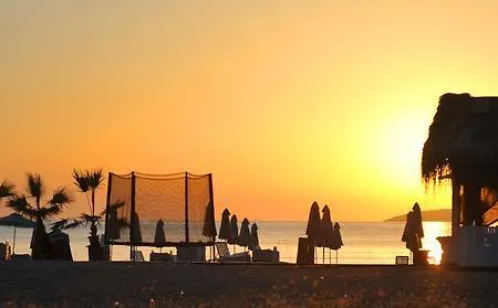 Ξενοδοχείο με διαμερίσματα Black Sea Star Σωζόπολη