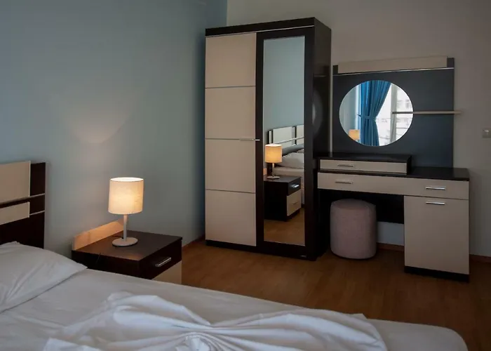 Black Sea Star Apart Otel 3*