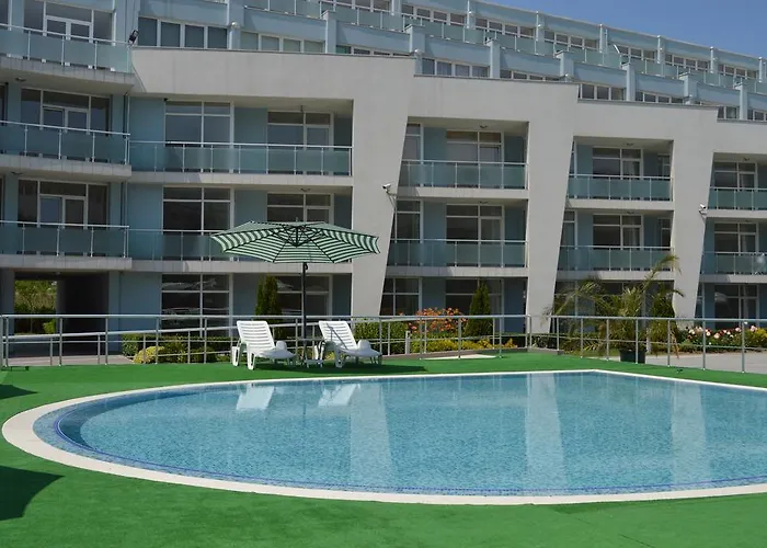 公寓式酒店 Black Sea Star