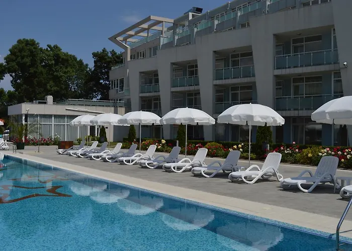 Black Sea Star 3* 索佐波尔